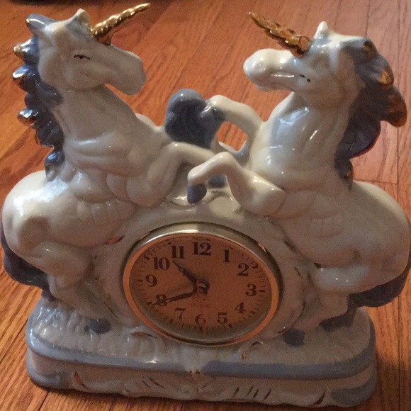 Unicorn Clock - Picture 5 of 5
